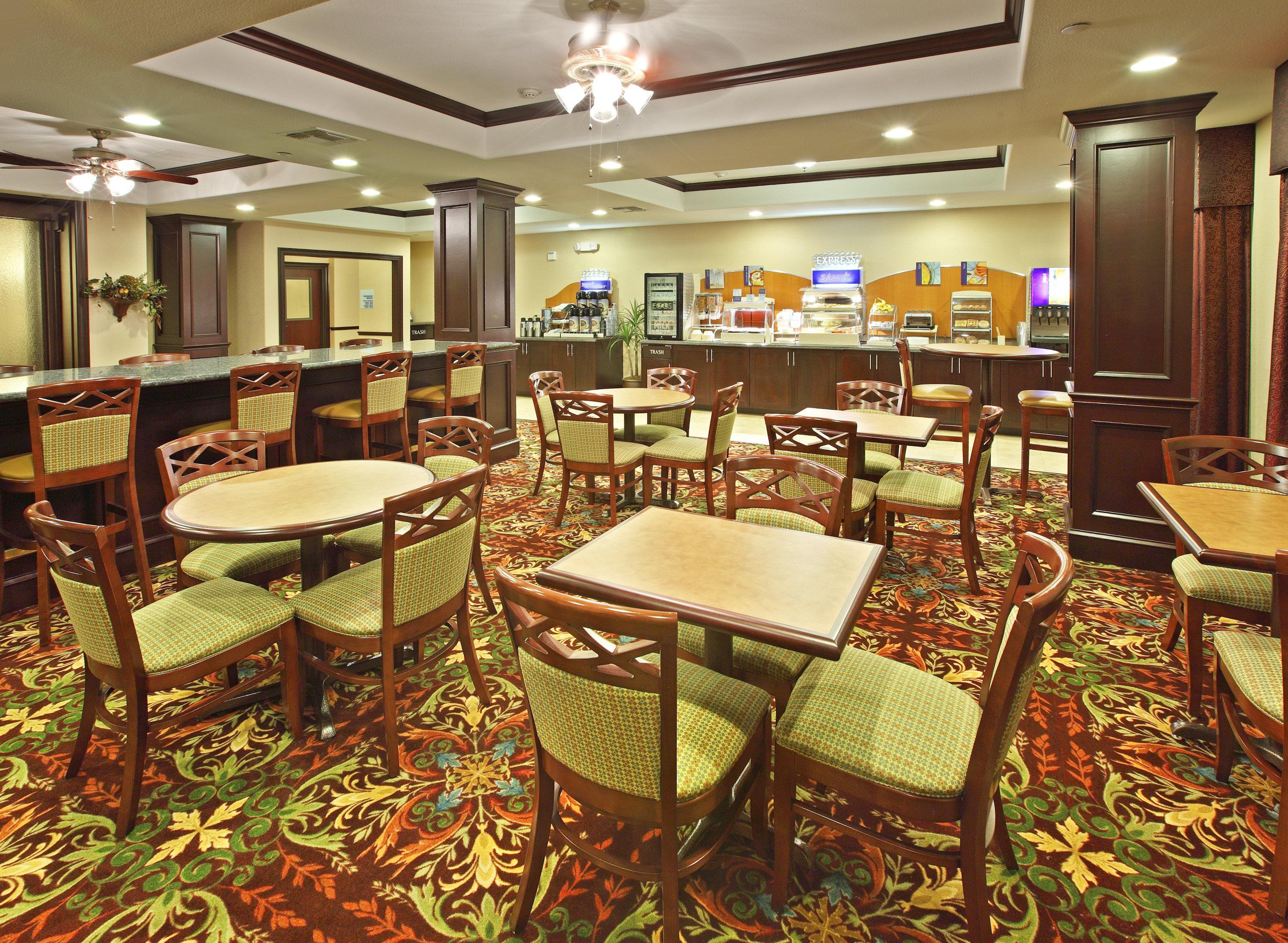 Holiday Inn Express Hotel & Suites Henderson - Traffic Star By Ihg Exteriör bild