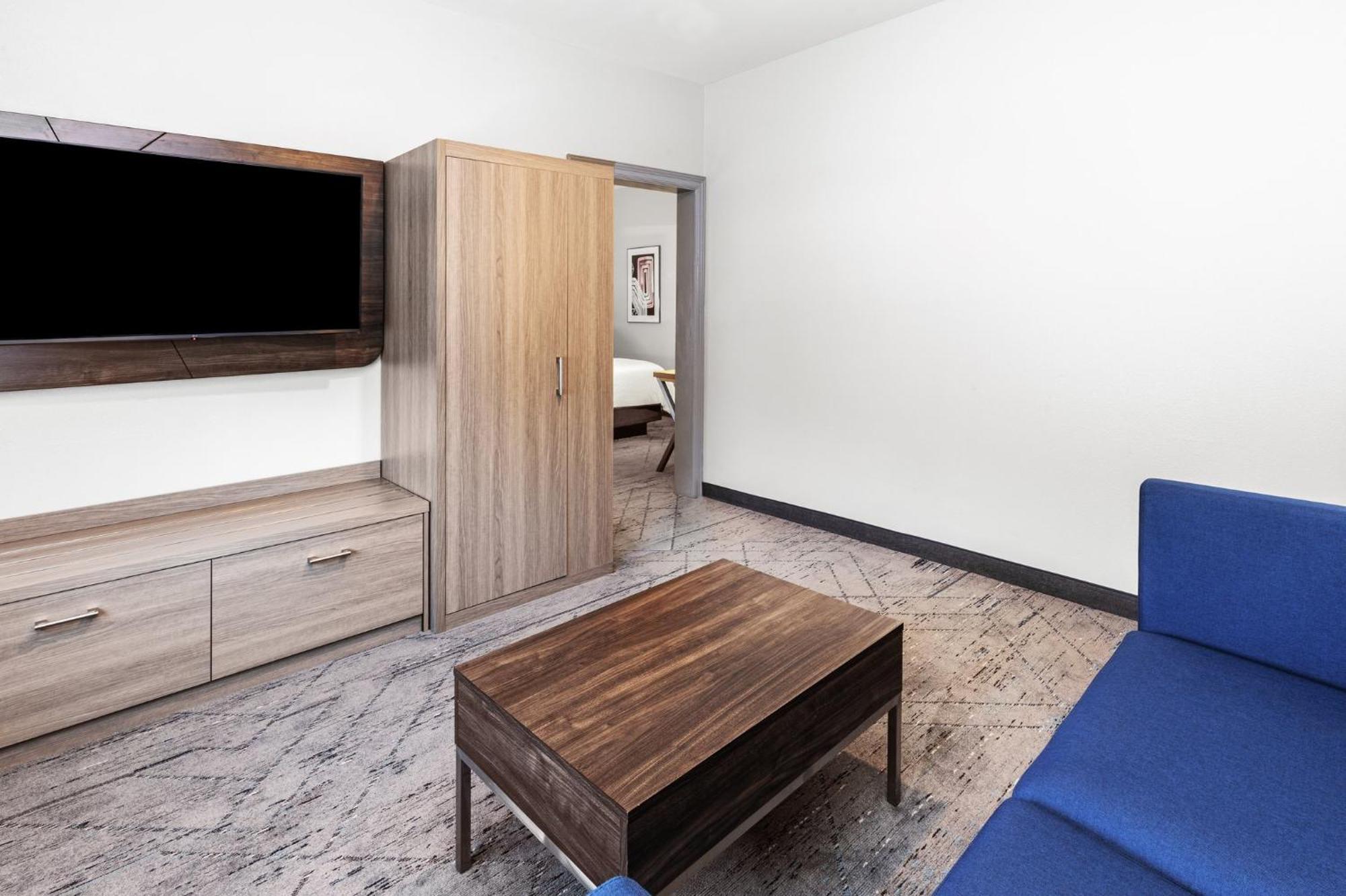 Holiday Inn Express Hotel & Suites Henderson - Traffic Star By Ihg Exteriör bild