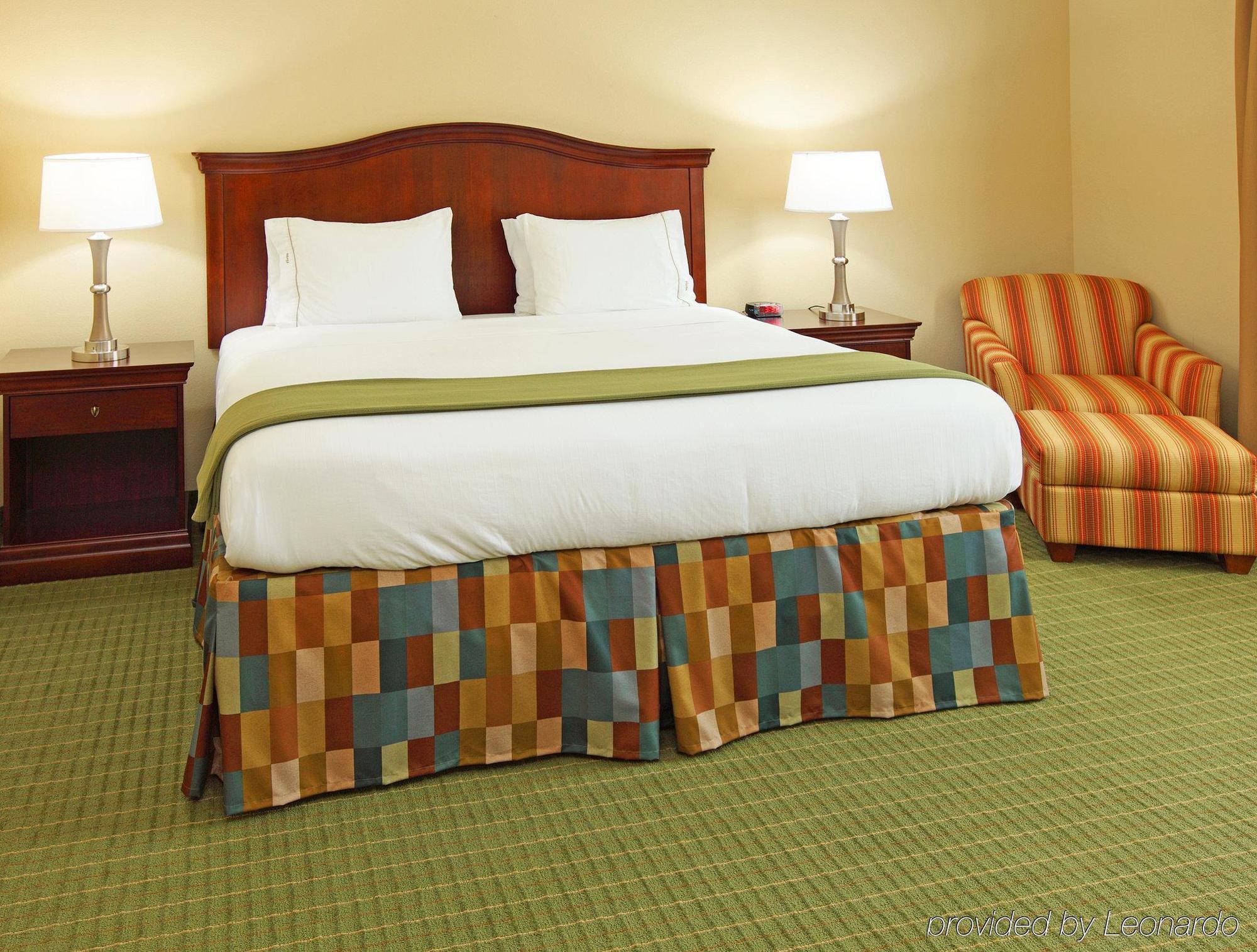 Holiday Inn Express Hotel & Suites Henderson - Traffic Star By Ihg Exteriör bild