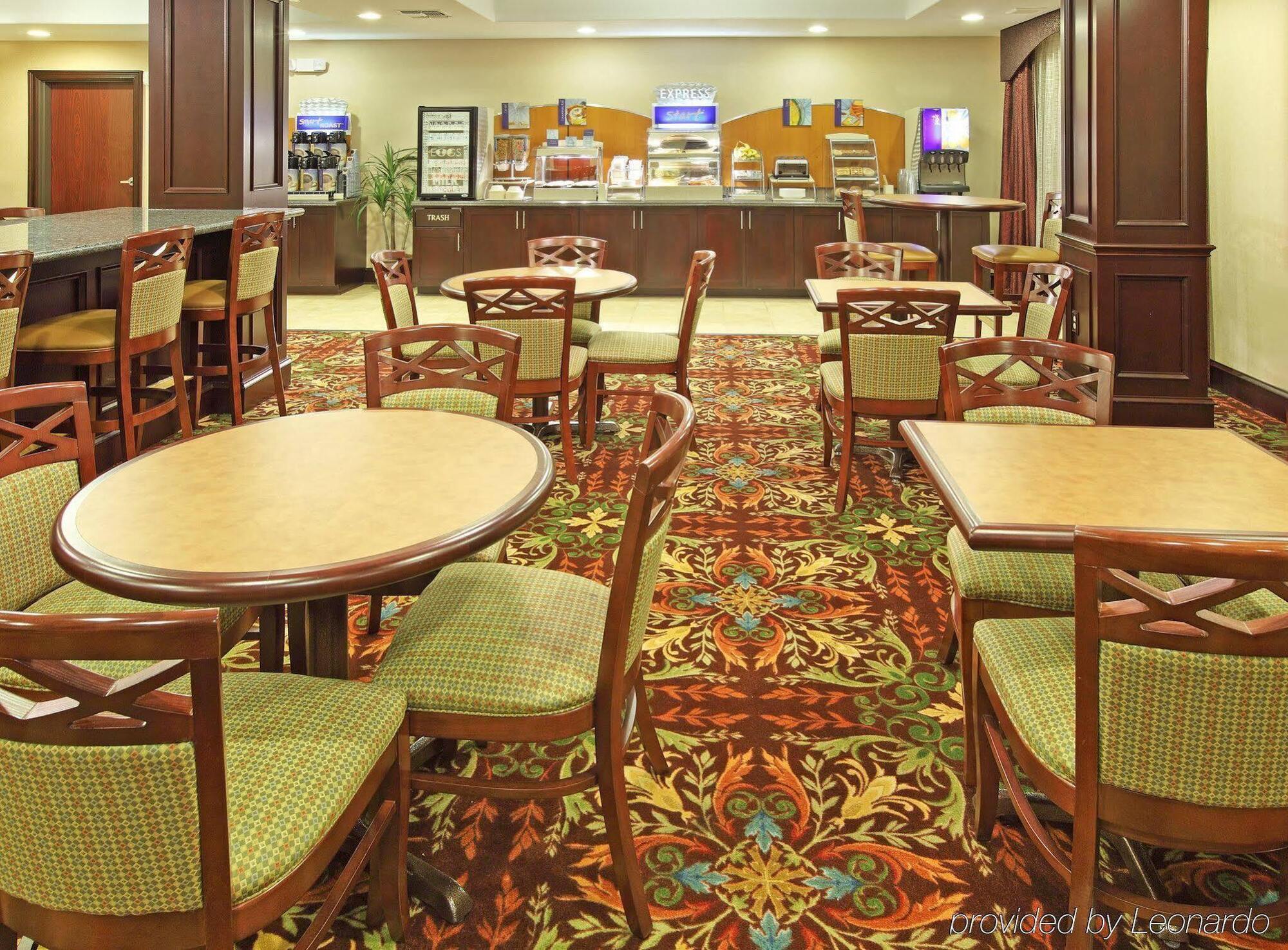 Holiday Inn Express Hotel & Suites Henderson - Traffic Star By Ihg Exteriör bild
